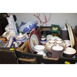 TWO TRAYS OF CERAMICS TO INC COALPORT, ROYAL WORCESTER, BLUE & WHITE ETC