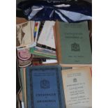 A TRAY OF VARIOUS ART CATALOGUES, together with artists material and various ephemera