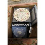 A TRAY OF ASSORTED VINTAGE WEDGWOOD PLATES IN ORIGINAL BOXES