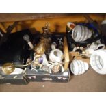 A QUANTITY OF SUNDRIES, TO INCLUDE LAMPS