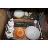 TWO TRAYS OF ASSORTED VINTAGE KITCHENALIA TO INCLUDE GLASS JELLY MOLDS, MIXING BOWLS, ROYAL WINTON