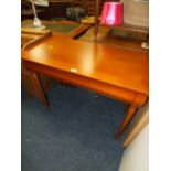 A MODERN CHERRYWOOD CONSOLE TABLE WITH FRIEZE DRAWER