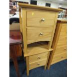 A PAIR OF MODERN BEDSIDE CHESTS