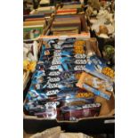 A TRAY OF BOXED COLLECTABLE STAR WARS/ HOTWHEELS TOY VEHICLES (25 APPROX)