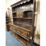 AN OAK 1920S BARLEYTWIST DRESSER