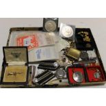 A TRAY OF COLLECTABLES TO INCLUDE A VESTA CASE