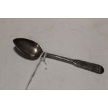 A HALLMARKED SCOTTISH SILVER OAR PATTERN SPOON, no assay stamp but probably Edinburgh 1807, maker'