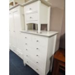 A MODERN CREAM SIX DRAWER CHEST & PAIR OF BEDSIDE CHESTS (3)