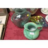 AN ART GLASS BOWL TOGETHER WITH A GLASS VASE AND A DECO STYLE JUG