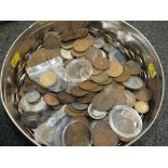 A TIN OF BRITISH AND WORLD COINS