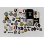 A COLLECTION OF ASSORTED BADGES AND MEDALLIONS, to include ARP, Primrose League and Coronation/Roya