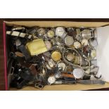A QUANTITY OF ASSORTED WRIST WATCHES A/F