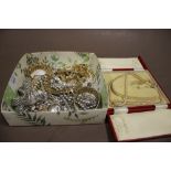 A BOX OF COSTUME JEWELLERY TO INCLUDE PEARLS