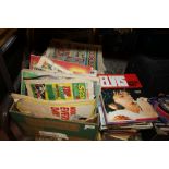 A QUANTITY OF VINTAGE COMICS AND ANNUALS TO INCLUDE 1970S SCORCHER SCORE, TAMMY, POPSWOP ETC.