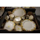 A TRAY OF ROYAL DOULTON NASTURTIUM TEA AND DINNERWARE