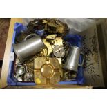 A TRAY OF VINTAGE CLOCK PARTS AND METALWARE ETC