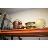 A SELECTION OF METALWARE TO INC A CAST KETTLE, JAM PAN ETC (5)