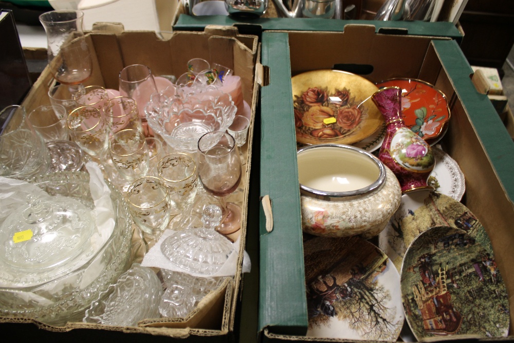 A TRAY OF MOSTLY COLLECTORS PLATES AND A TRAY OF GLASSWARE