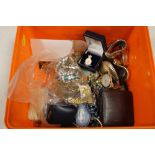 A BOX OF COSTUME JEWELLERY AND WATCHES ETC. TO INCLUDE A SILVER EXAMPLE