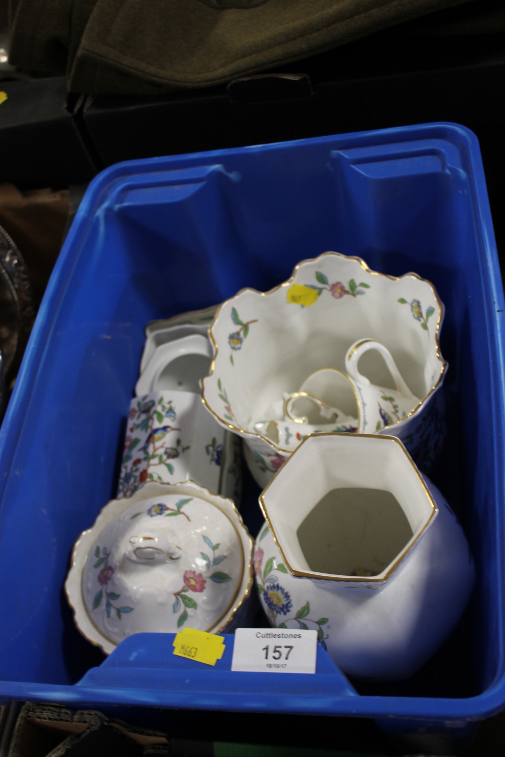 A BOX OF AYNSLEY PEMBROKE CERAMICS