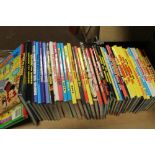 A BOX OF ASSORTED CHILDREN'S ANNUALS TO INCLUDE BEANO, DANDY, TOPPER ETC