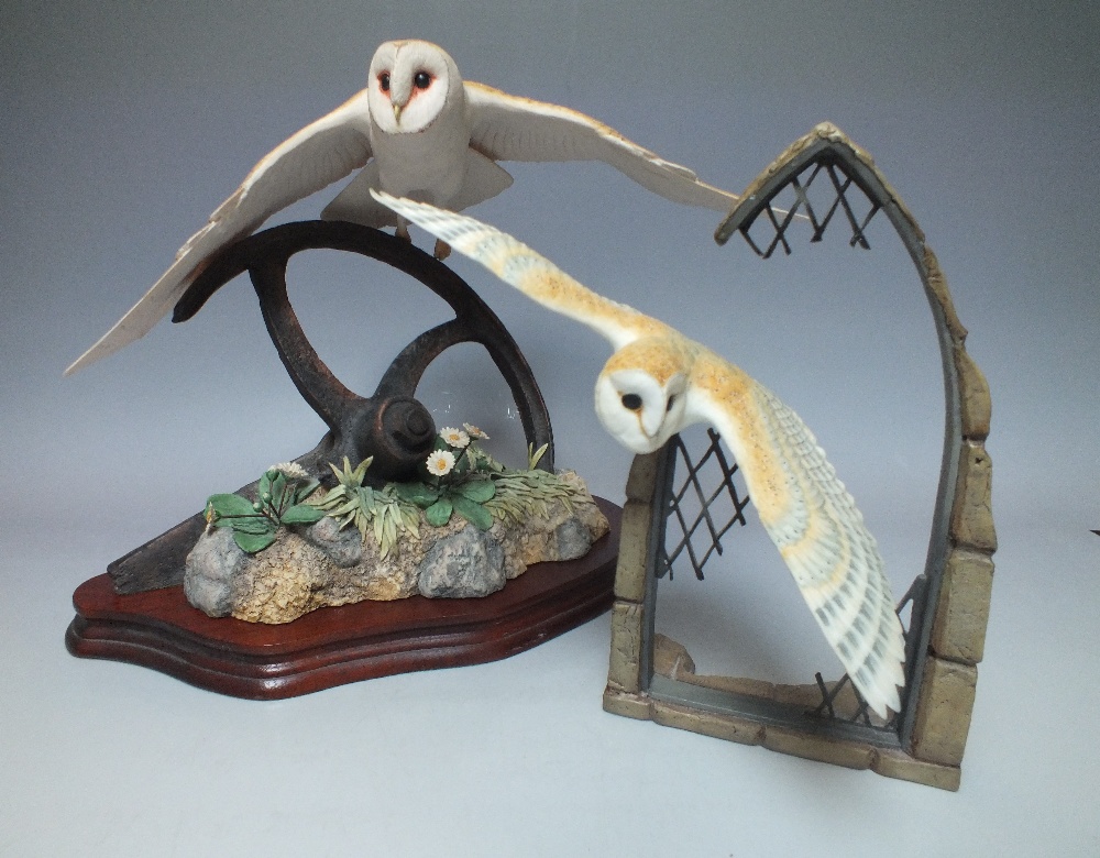A BORDER FINE ARTS OWL IN FLIGHT ON PLINTH, together with a Border Fine Arts 'Finesse' cast and cer - Image 3 of 6