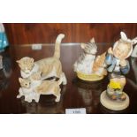 A JOHN BESWICK STUDIO SCULPTURE OF CATS TOGETHER WITH A GOEBEL FIGURE AND SHERRATT AND SIMPSON