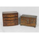 AN APPRENTICE TYPE PIECE MAHOGANY BOW FRONT CHEST OF DRAWERS, and contents H 24.5 cm, W 28.5 cm, to