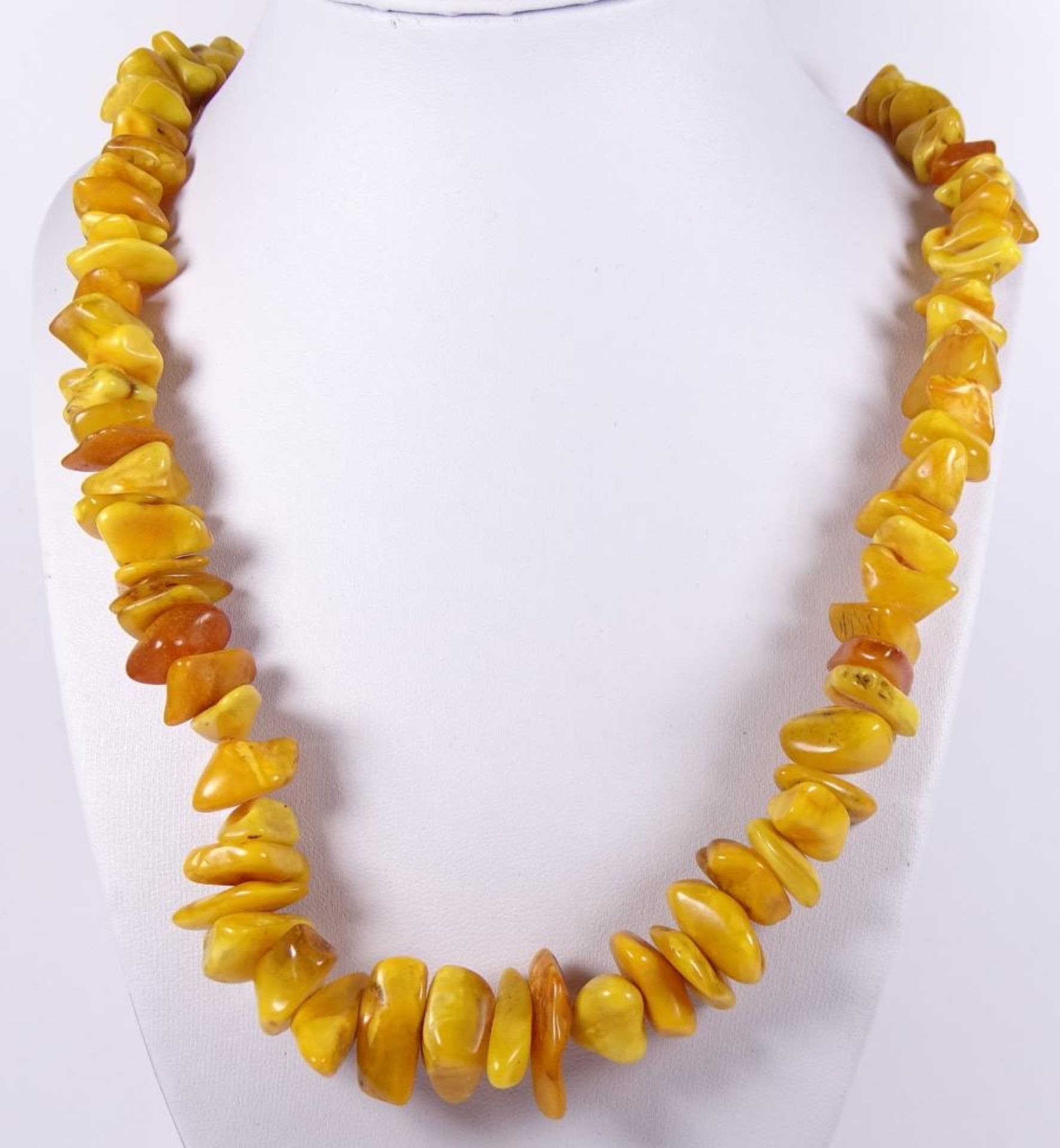 Gelbe Bernstein Halskette, ca.L- 68cm, 54,2gr. - Bild 2 aus 6