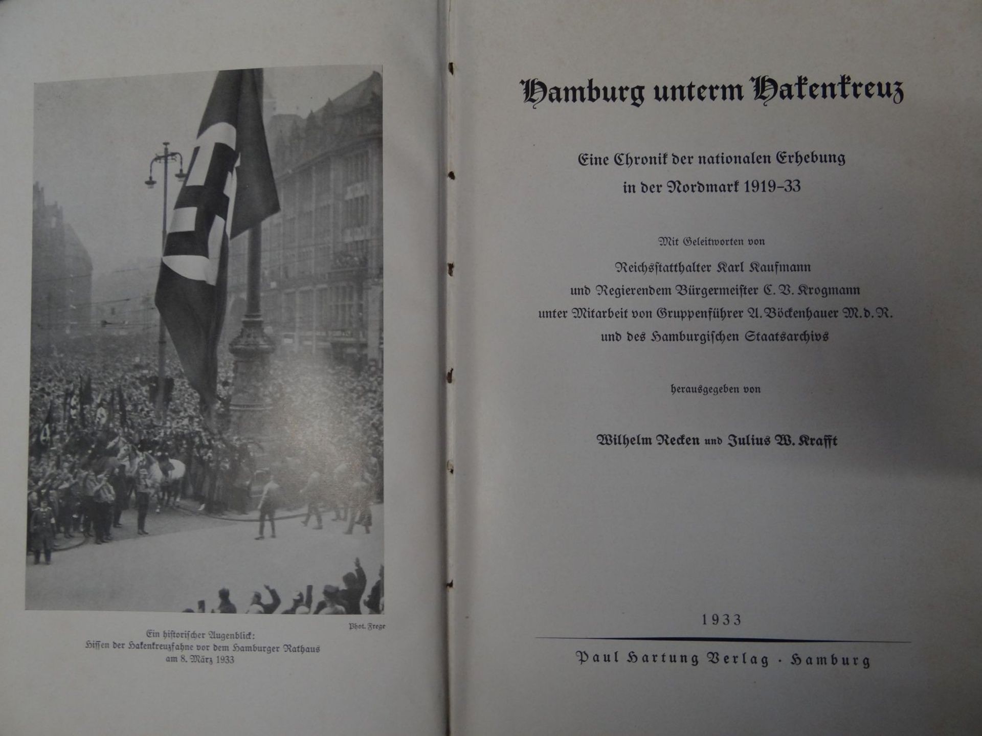 Hamburg unterm Hakenkreuz -1933, PP, mit Beilagen wie "Leben des Führers - Bild 3 aus 7