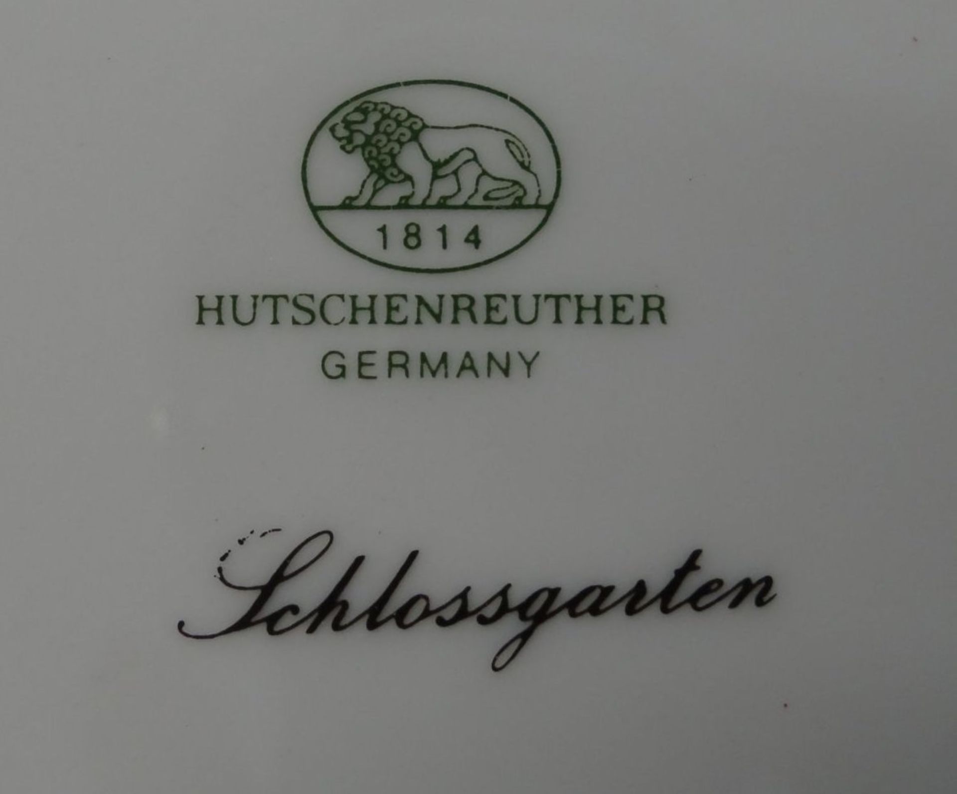 Speiseservice "Hutschenreuther" Dekor Schlossgarten, 70 Teile, (nur 4 Essteller) , 1 Gebäckschale - Bild 6 aus 6