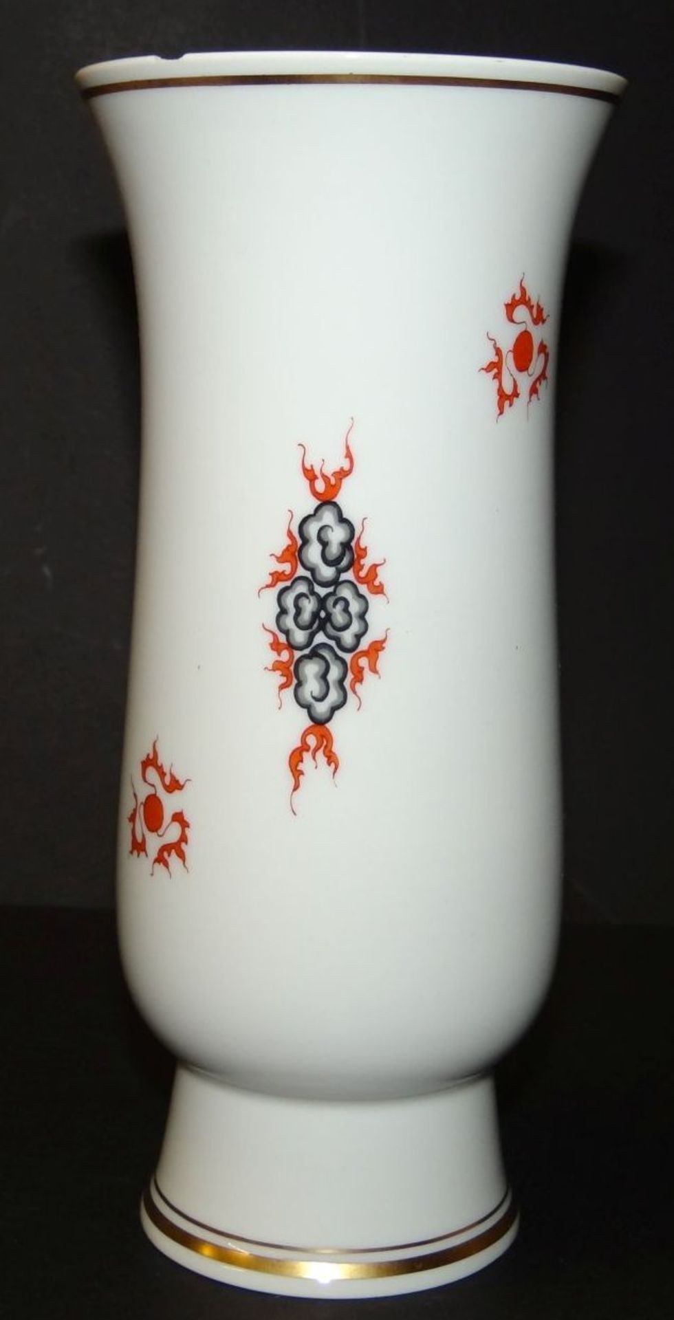 Vase "Meissen" schwarzer Drache, Rand mit Chip, H-17 cm - Bild 2 aus 5