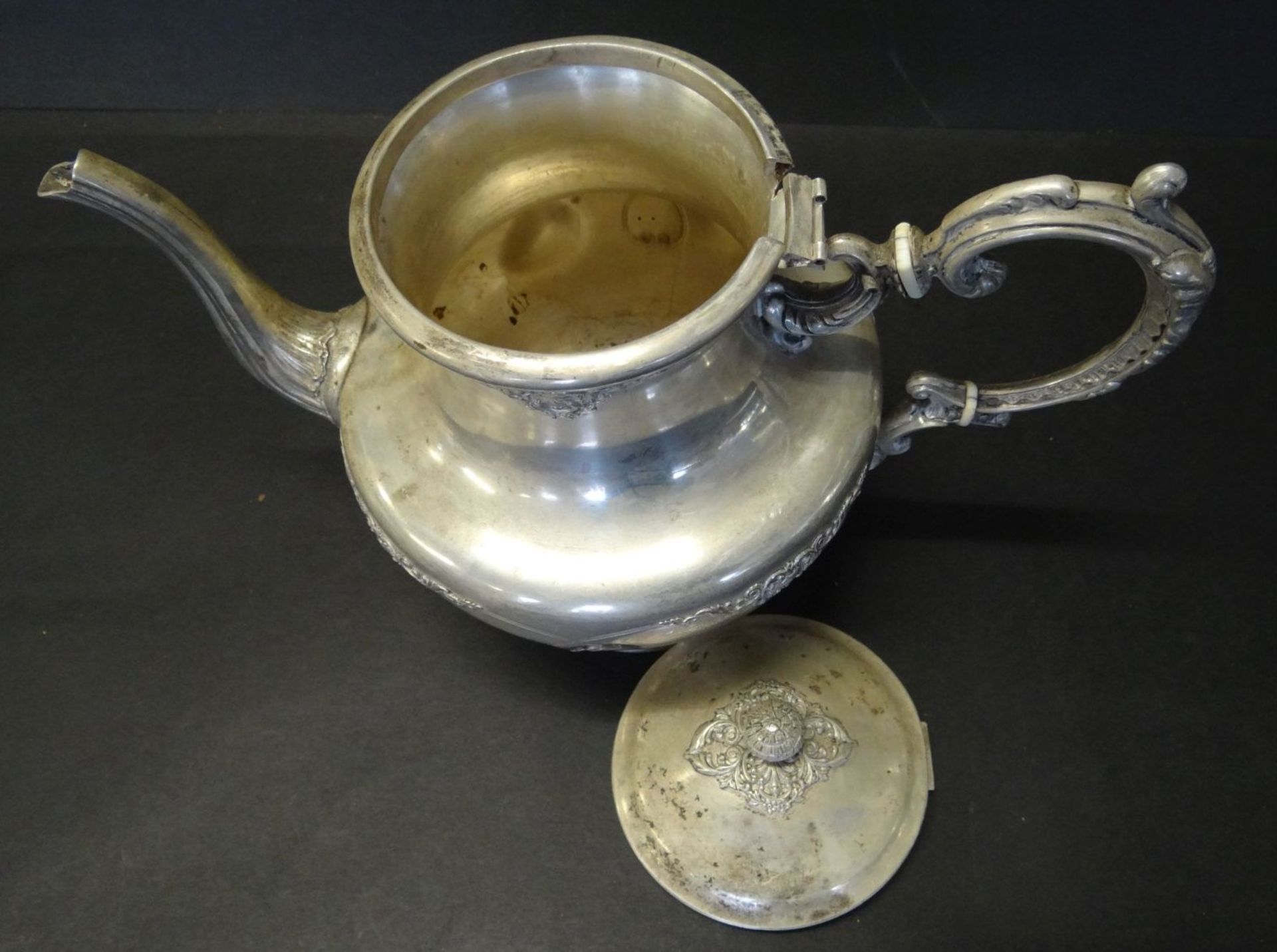 Silber-Kaffeekanne auf Stand, Frankreich um 1840, Dellen, Deckel lose, leicht gestaucht, Scharnier - Bild 5 aus 8