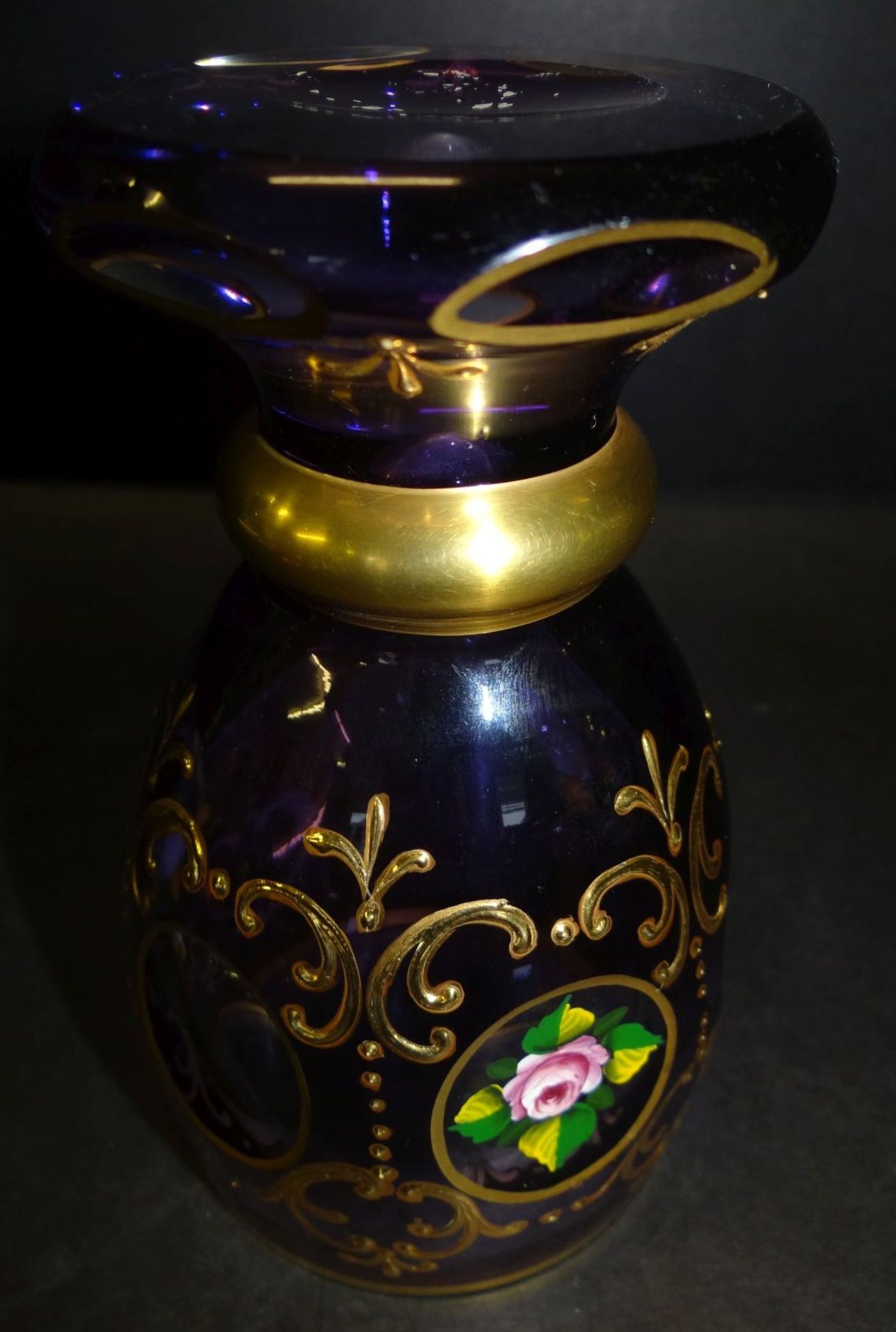 Pokalglas, violett mit Gold-und Emaillemalerei, H-13,5 cm - Bild 5 aus 5