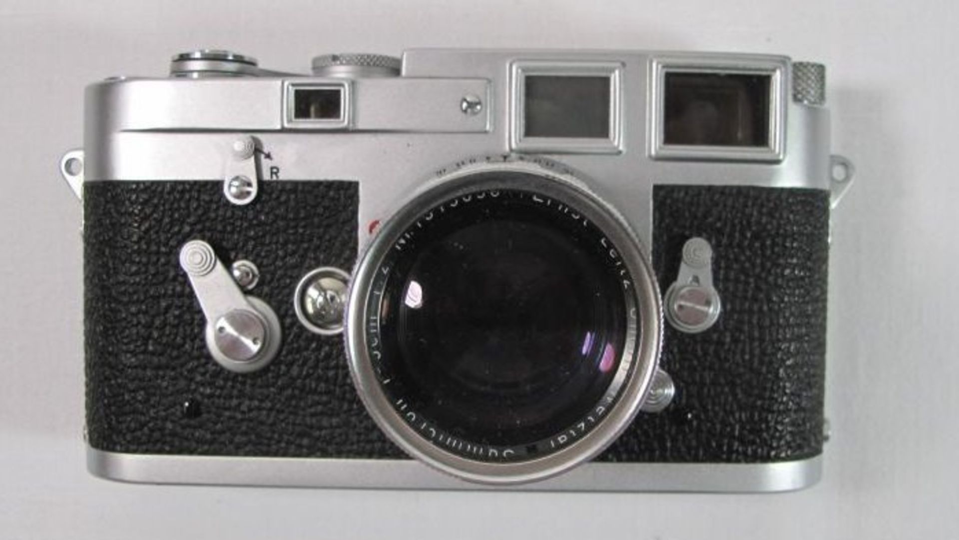 Leica M3 mit Objektiv Summicron f=5cm 1:2, Nr. 911231, in orig. Bereitschaftstasche, optisch guter - Bild 2 aus 4