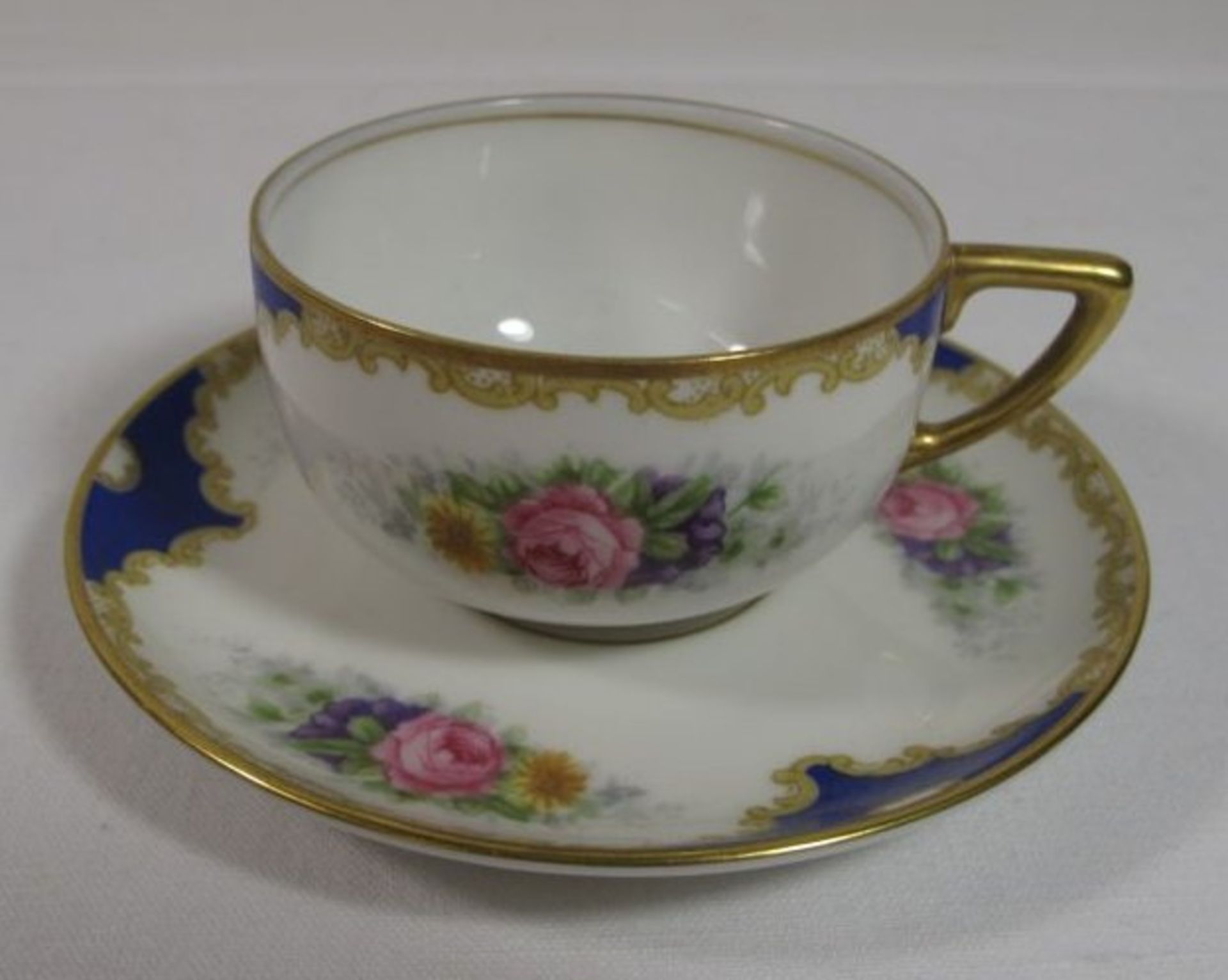 Moccatasse m. U.T. "Rosenthal", Rosendekor, H-3,5cm.