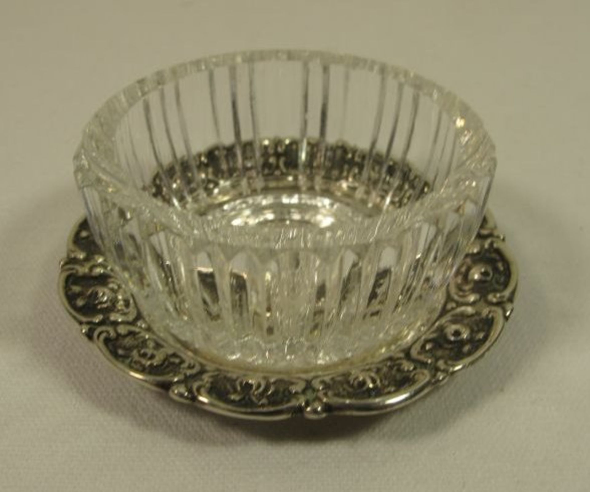 kl. 800er Silberteller mit Glasschälchen, Teller 16,7g, D-5,5cm H-2cm.