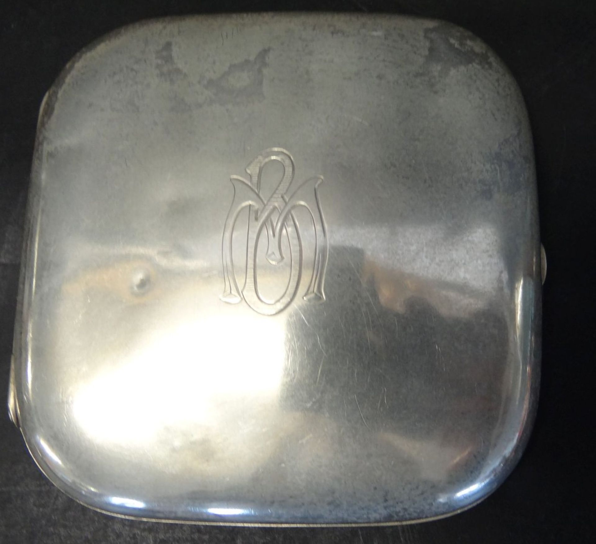 Zigarettendose, Silber-800-mit Zier-Monogramm, 10x10 cm, 115 gr.