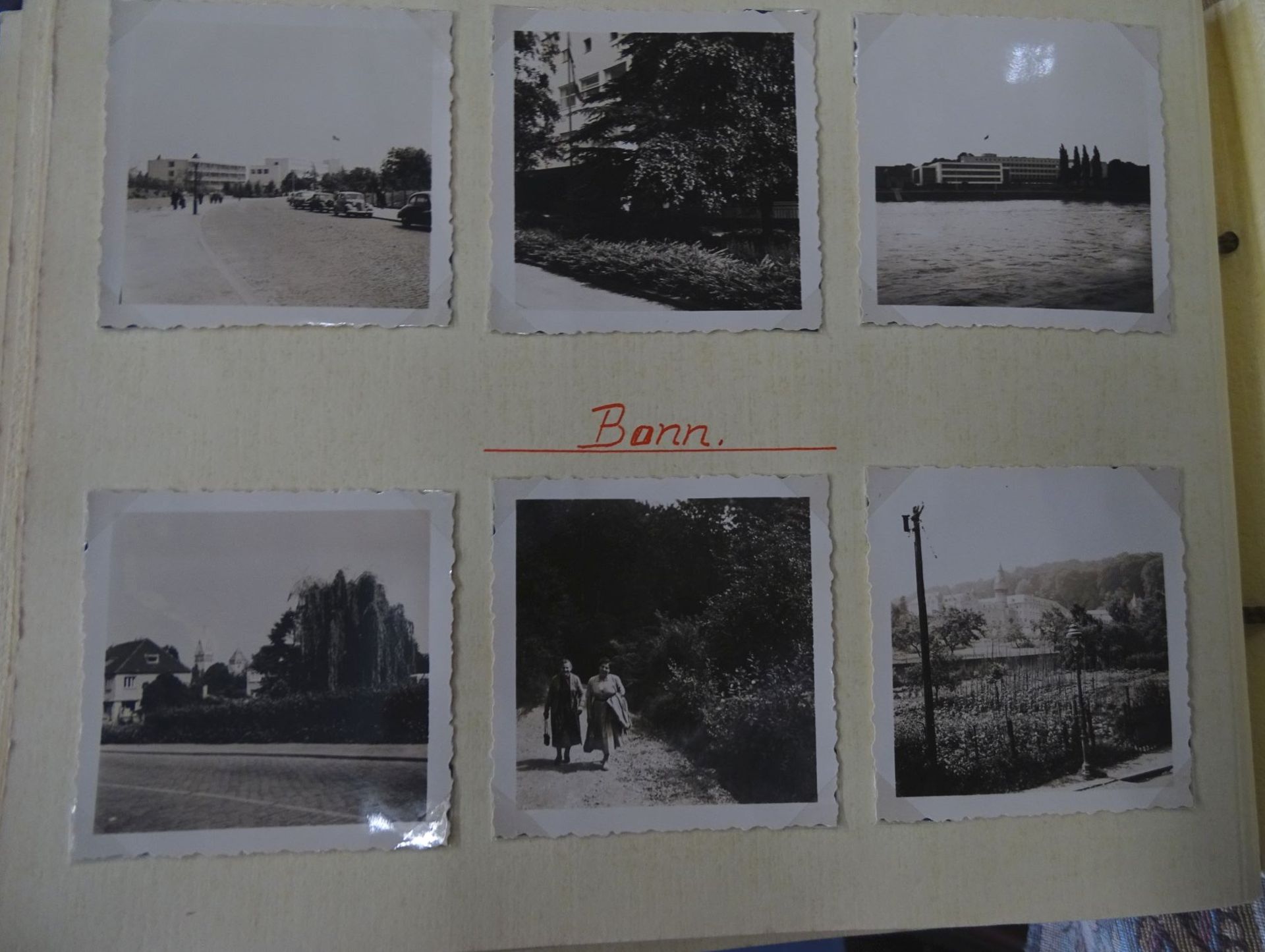 umfangreiches Fotoalbum mit ca. 300 Fotos ab ca. 1952 bis ca. 1970, viele Deutschland-Reisen, - Bild 4 aus 10