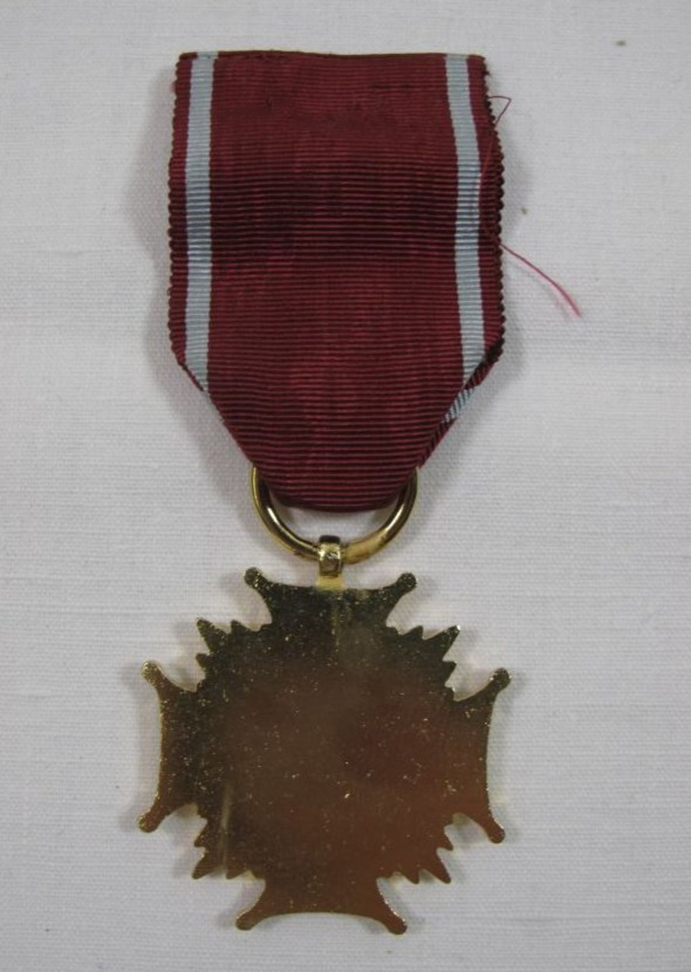 Ehrenzeichen Polen, Verdienstkreuz Verliehen nach 1945. - Bild 2 aus 2