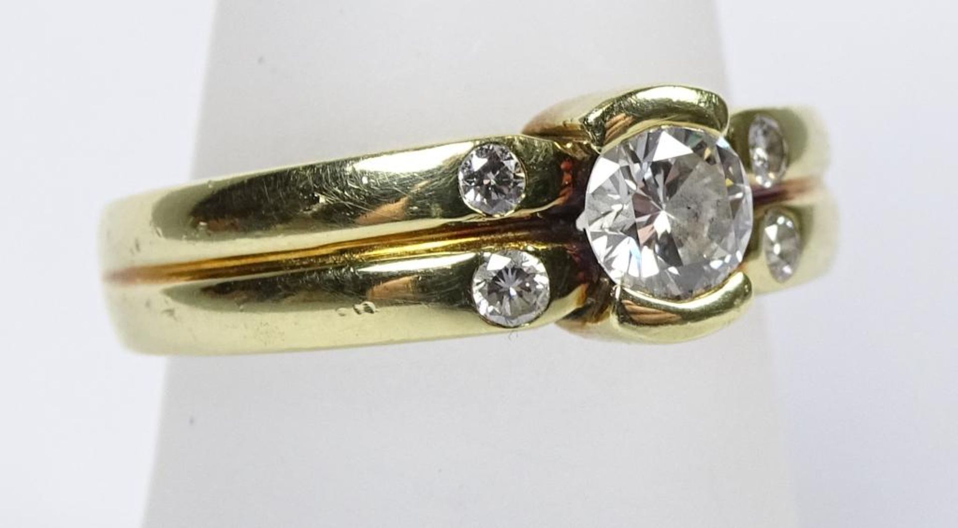 Goldring 585/000 mit Brillanten, zus. 0,53ct., Centerstein 0,45ct.,6,25gr., RG 55 - Bild 4 aus 7