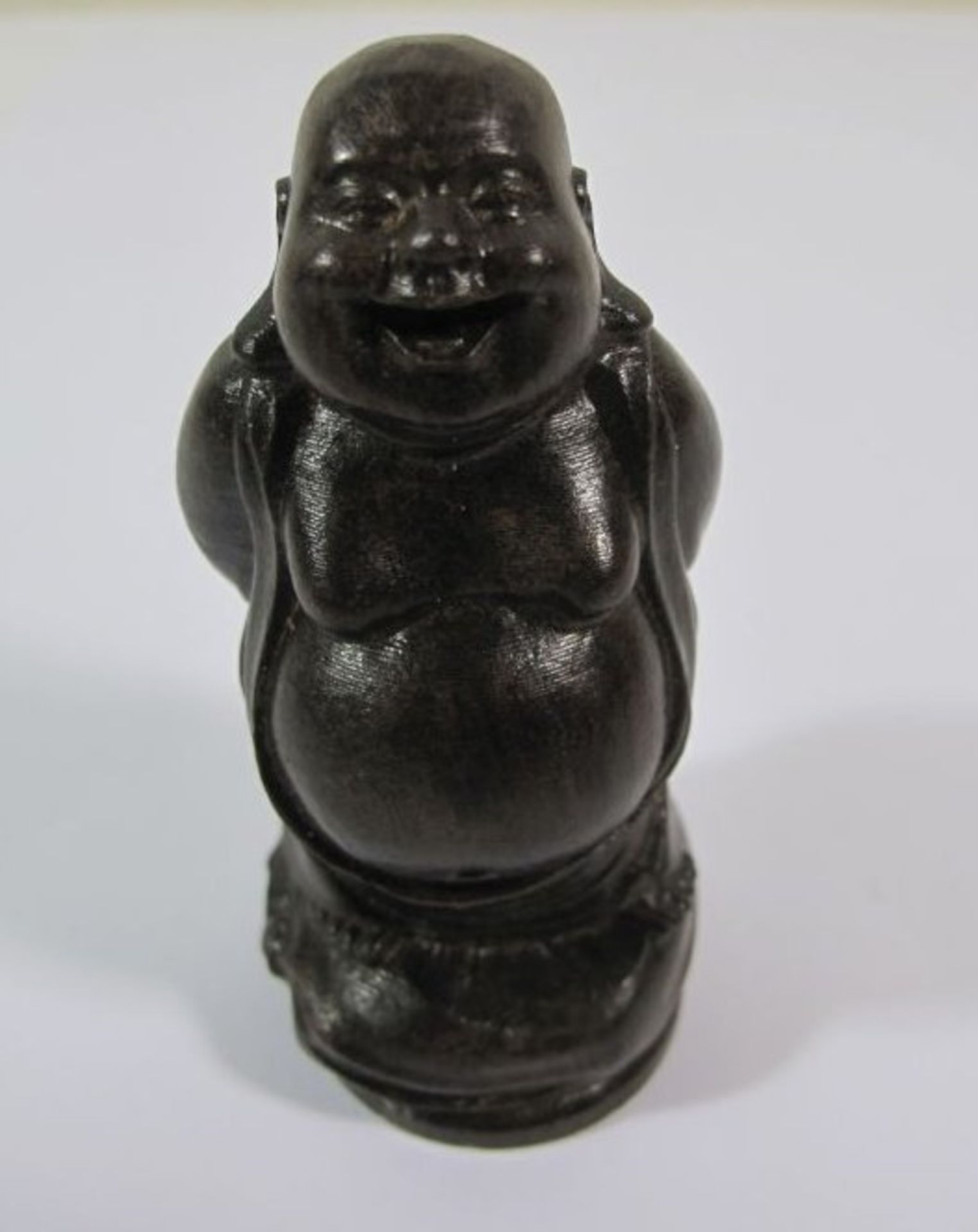 lachender Buddha, Holz, wohl China, Talismann?, H-8cm.