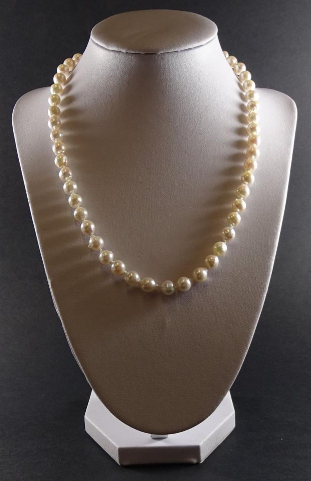 Zuchtperlen Halskette mit Silberschliesse -925-,L-44cm, Perle d-6,8-7,4mm,Neu und ungetragen aus