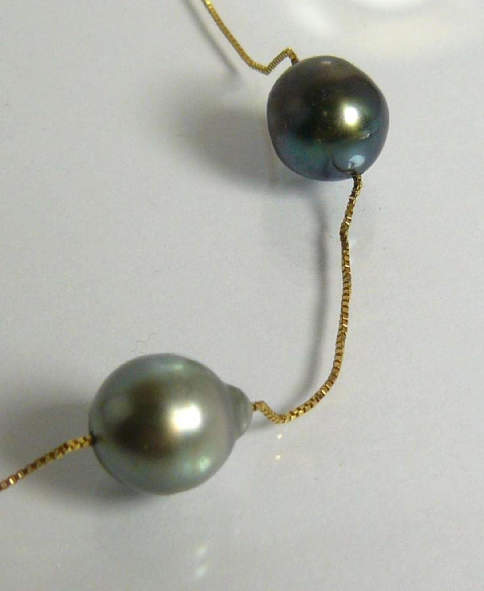 Halskette mit 5 Perlen,Goldkette -585- ,L-44,5cm, Perlen 0,8x0,9 cm,5,7gr. - Bild 2 aus 2