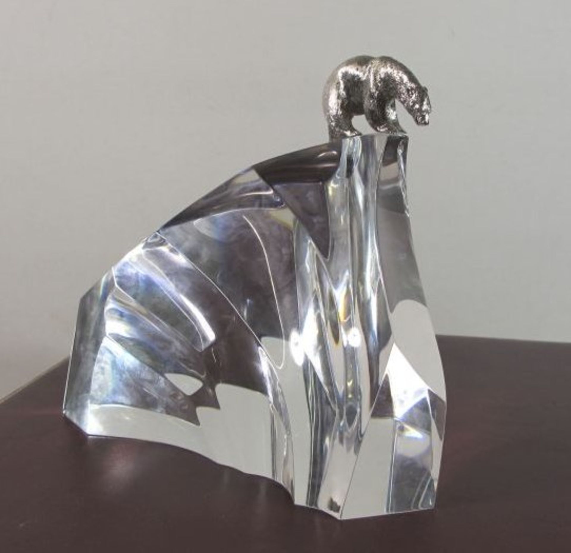 Steuben Glas-Skulptur "Ice Bear", Modell #1022, ca. 1970, von James Houston, Bär aus Silber, H-12,