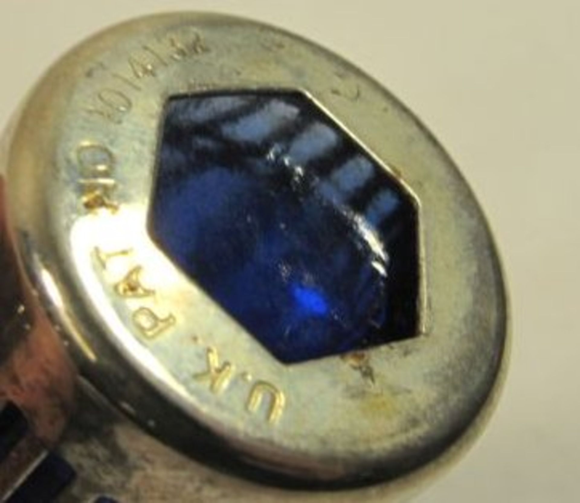 Streuerpaar, versilbert, blaues Glas, England, je H-6,5cm. - Bild 2 aus 2