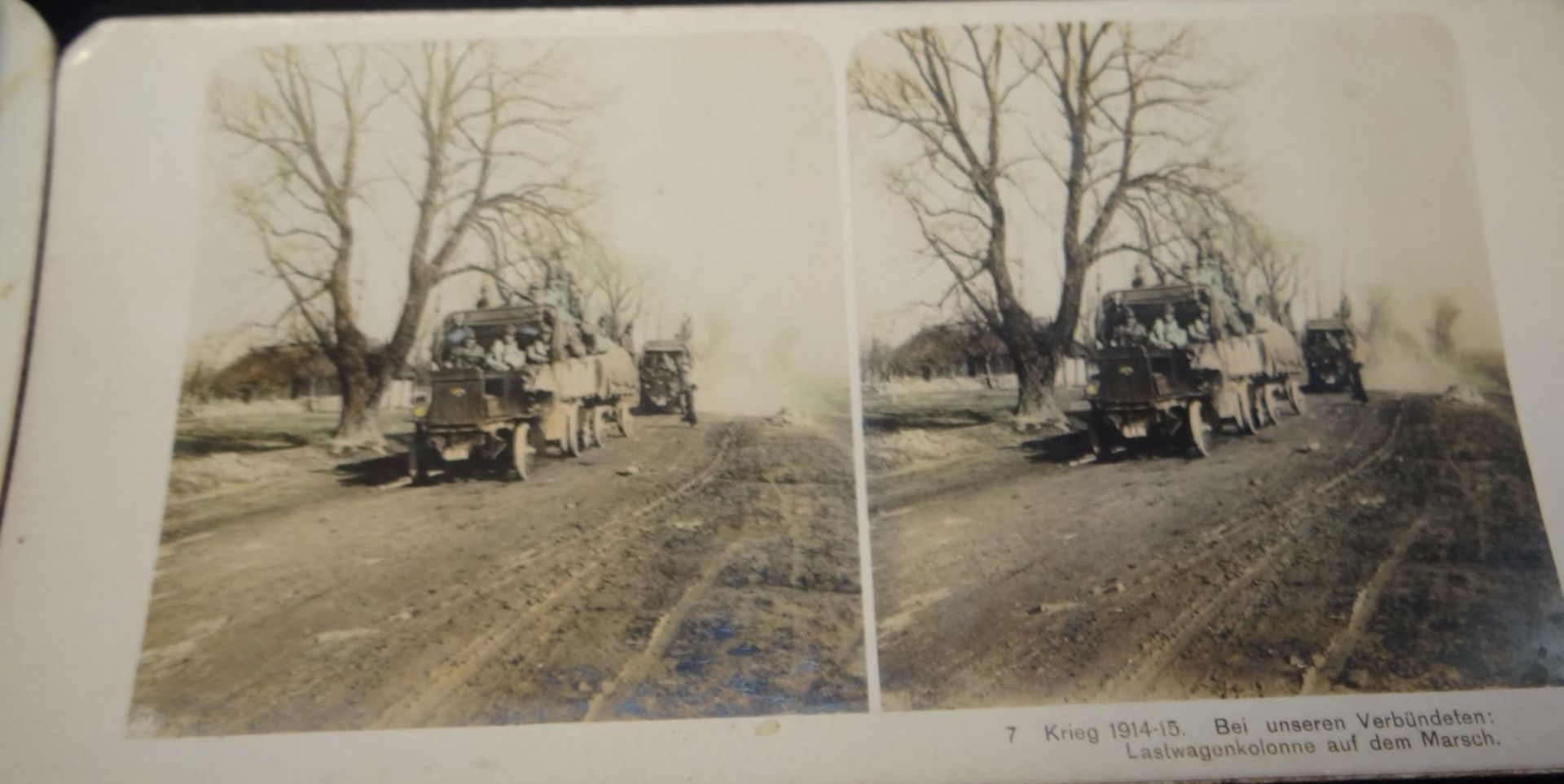 Stereo-Bildbetrachter aus Holz mit 21 Stereo-Fotos, Krieg 1914-15, 1x Augenschutz beschädig - Bild 7 aus 9