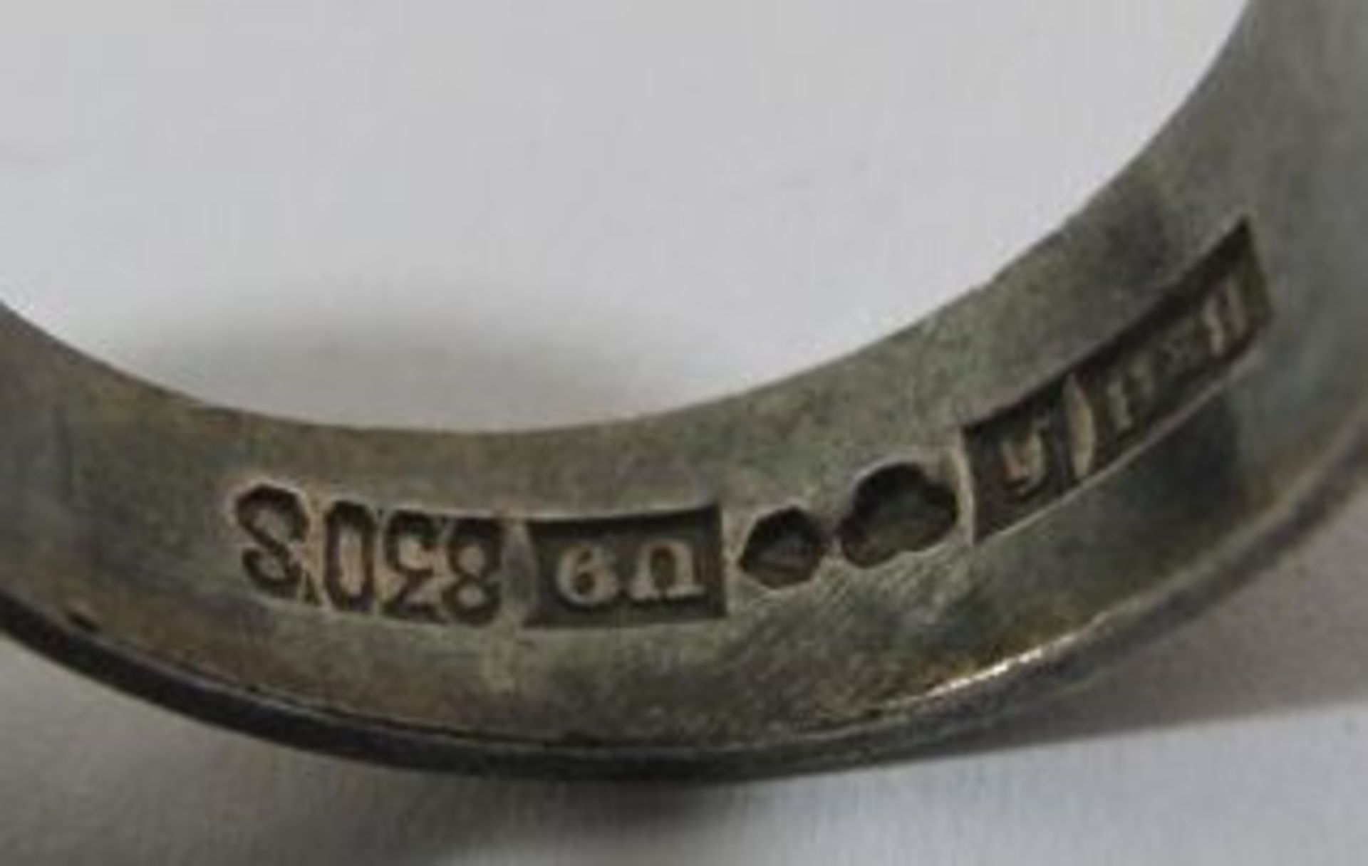 830er Silber-Ring, um 1920/30, brauner facc. Stein, zus. 5,9g, RG 53,5. - Bild 2 aus 2