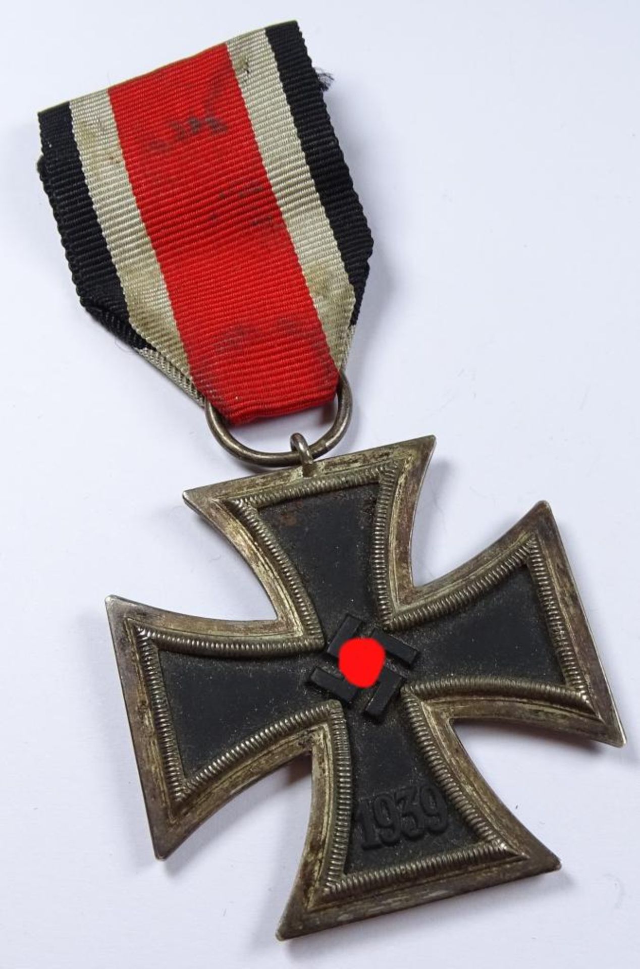 Eisernes Kreuz an Band,2.WK,2.Klasse,auf Öse "25"
