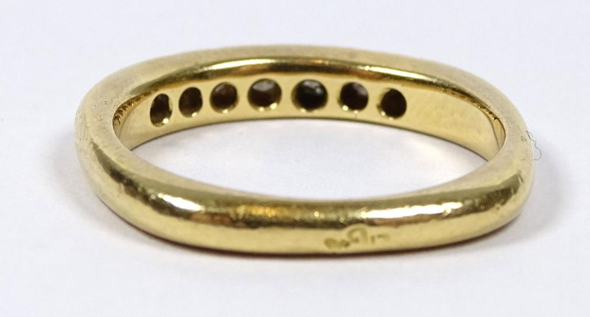 Goldring GG 750/000, mit 7 Brillanten zus.ca.0,21ct., 5,0gr., RG 56 - Bild 4 aus 4